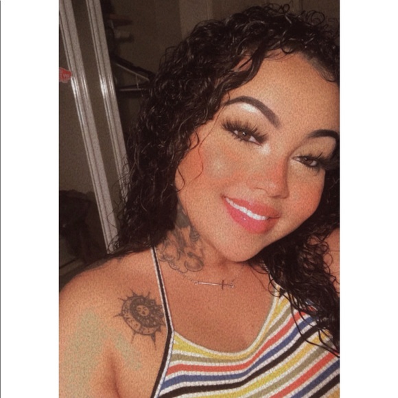 Meet your Posher, Diana - Picture 1 of 1